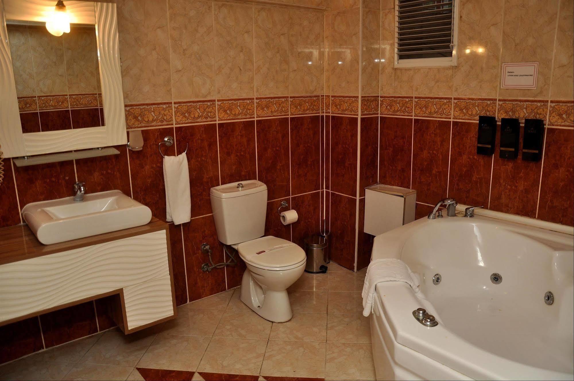 Anit Park Hotel Ankara Zewnętrze zdjęcie